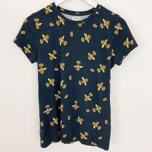 L'AGENCE size L Navy Bee Print Short Sleeve Tee